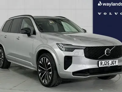 Usado Volvo XC90 Ultra 449 HP (330 kW) 2025 Prateado SUV