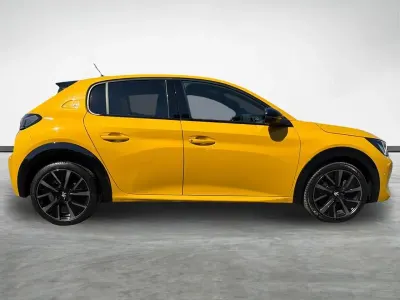 Used Peugeot 208 Premium 99 HP (72 kW) 2022 Yellow Hatchback