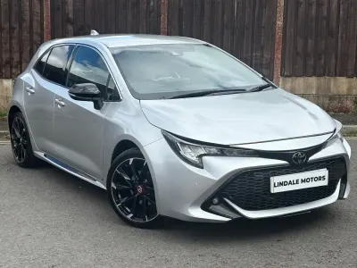 Używany Toyota Corolla Sport 122 KM (89 kW) 2022 Srebrny Hatchback