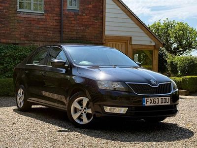 Used Skoda Rapid SE 105 HP (77 kW) 2013 Black Hatchback