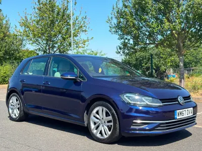 Used VW Golf VII SE 115 HP (84 kW) 2017 Blue Hatchback