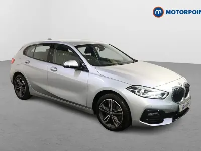 Usado BMW 118 Sport Line 136 HP (100 kW) 2021 Prateado Citadino