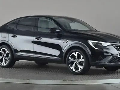 Używany Renault Arkana Engineered 143 KM (105 kW) 2023 Czarny SUV