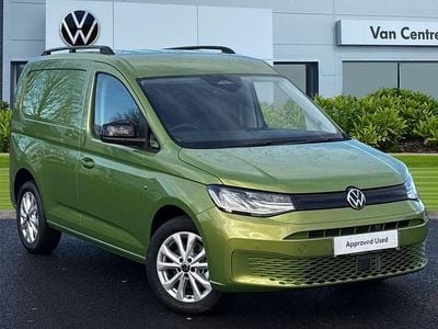 New VW Caddy Pro 150 HP (110 kW) 2025 Green MPV