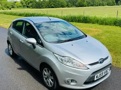 Usado Ford Fiesta Zetec 94 HP (69 kW) 2009