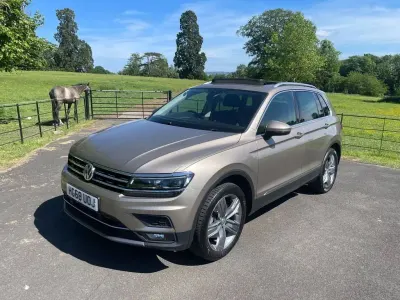 Used VW Tiguan SEL 190 HP (139 kW) 2019 Beige SUV