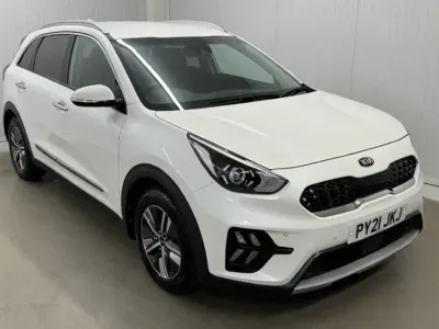 Gebraucht Kia Niro 141 PS (103 kW) 2021 Weiß SUV