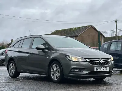 Used Vauxhall Astra Design Edition 110 HP (80 kW) 2018 Grey Estate