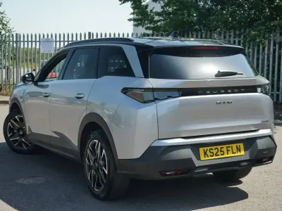 Used Peugeot 5008 GT 134 HP (98 kW) 2025 Grey SUV