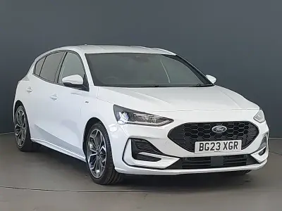 Used Ford Focus ST-Line X 125 HP (91 kW) 2023 White Hatchback