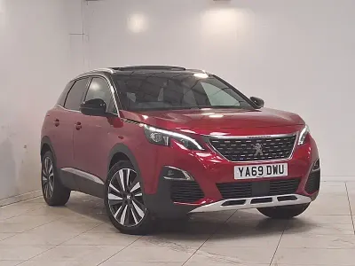 Used Peugeot 3008 Premium 181 HP (133 kW) 2019 Red SUV