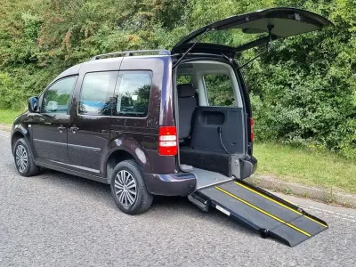 Used VW Caddy Life 102 HP (75 kW) 2015 Purple MPV