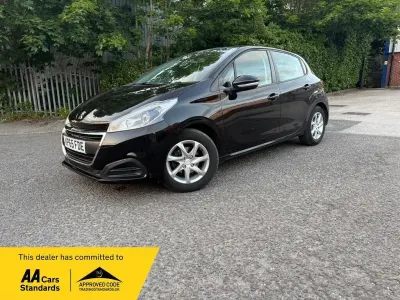 Used Peugeot 208 Active 82 HP (60 kW) 2015 Black Hatchback