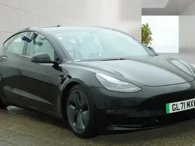 Używany Tesla Model 3 Long Range AWD 254 kW (346 KM) 2022 Czarny Sedan/Limuzyna