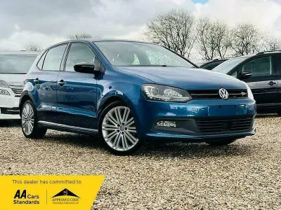Used VW Polo SE 85 HP (62 kW) 2015 Blue Hatchback