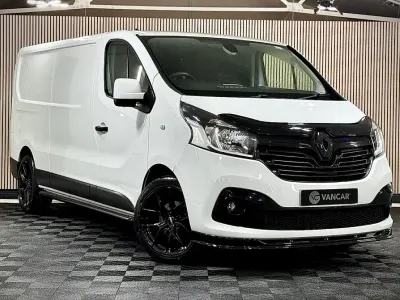 Used Renault Trafic 2017 White MPV