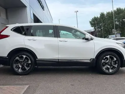 Used Honda CR-V SE 173 HP (127 kW) 2019 White SUV