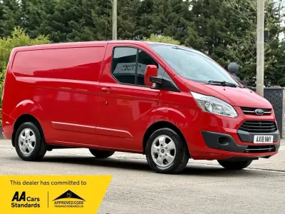 Begagnad Ford Transit Custom Limited 2018 Röd