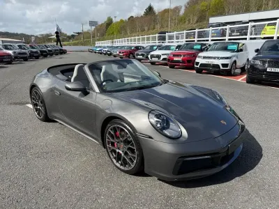 Usado Porsche 911 Carrera S Cabriolet 450 HP (330 kW) 2019 Cinzento Cabrios