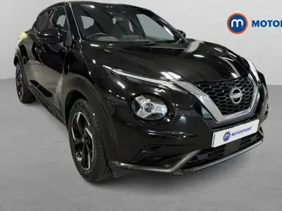 Gebraucht Nissan Juke N-Connecta 114 PS (83 kW) 2023 Schwarz SUV