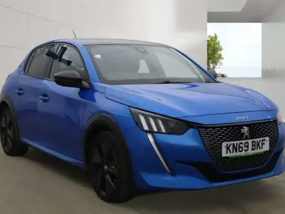 Używany Peugeot 208 GT-line 75 KM (55 kW) 2020 Niebieski Hatchback