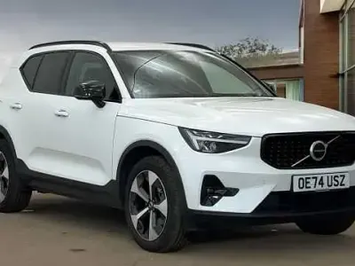 Used Volvo XC40 Plus 161 HP (118 kW) 2025 White SUV