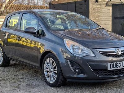 Second-hand Vauxhall Corsa 100 CP (73 kW) 2012 Gri Hatchback