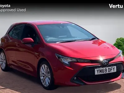 Used Toyota Corolla Design 122 HP (89 kW) 2020 Red Hatchback