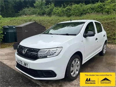 Used Dacia Sandero Essentiel 75 HP (55 kW) 2020 White Hatchback