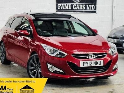 Used Hyundai i40 Premium 136 HP (100 kW) 2012 Red Estate