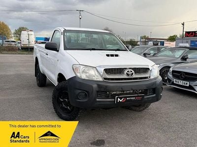 Used Toyota HiLux 120 HP (88 kW) 2008 White Pickup