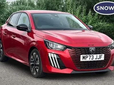Used Peugeot 208 Allure 101 HP (74 kW) 2024 Red Hatchback