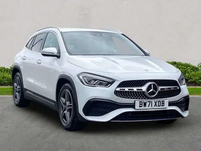 Usado Mercedes GLA200 AMG Line Premium 2021 Branco SUV