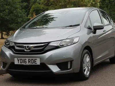 Used Honda Jazz SE 102 HP (75 kW) 2016 Silver Hatchback