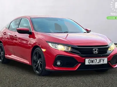 Begagnad Honda Civic SR 129 HK (94 kW) 2017 Röd Halvkombi
