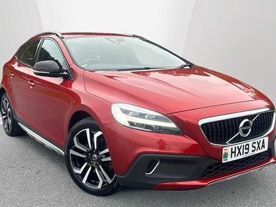 Used 2019 Volvo V40 Pro Hatchback | £13,450 (Fair price)