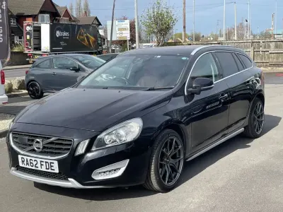 Usado Volvo V60 2022 Preto Carrinha