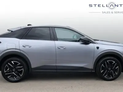 Używany Peugeot 3008 GT 134 KM (98 kW) 2025 Szary SUV