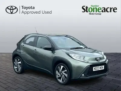 Used Toyota Aygo X 72 HP (52 kW) 2023 Green SUV
