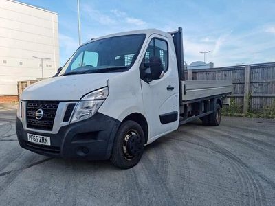 Nissan NV400
