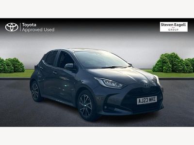 Used Toyota Yaris Hybrid Design 116 HP (85 kW) 2023 Grey Hatchback