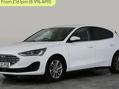 Used Ford Focus Titanium 125 HP (91 kW) 2023 White Hatchback