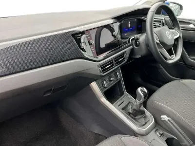 Used VW Polo Life 80 HP (58 kW) 2022 Blue Hatchback