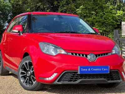 Usado MG MG3 106 HP (77 kW) 2017 Vermelho Citadino