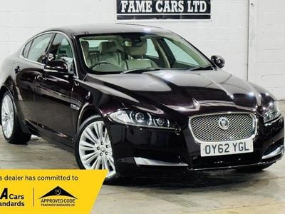 Begagnad Jaguar XF Portfolio 2012 Röd Sedan