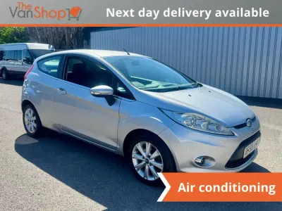 Usado Ford Fiesta Zetec 2008 Prateado Citadino