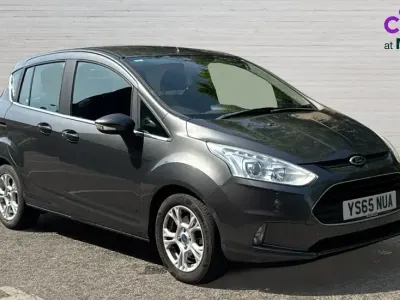 Używany Ford B-MAX Zetec 105 KM (77 kW) 2016 Szary Minivan