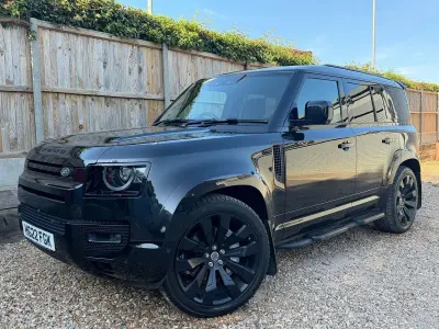 Used Land Rover Defender HSE Dynamic 295 HP (216 kW) 2022 Black SUV