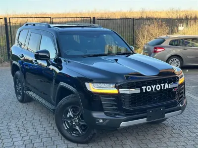 Used Toyota Land Cruiser Sport 204 HP (150 kW) 2024 Black SUV