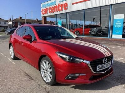Begagnad Mazda 3 Inclusive 120 HK (88 kW) 2017 Röd Halvkombi